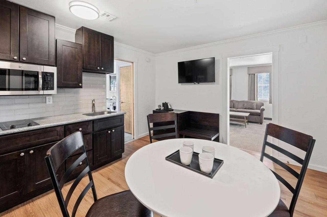 Best Western Wesley Inn & Suites Gig Harbor Eksteriør bilde